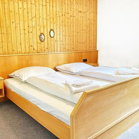 酒店 Zum Goldenen Loewen 奥伯岑特